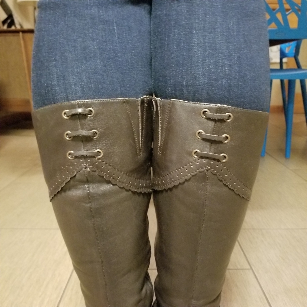 **SOLD** Sofft Tall Leather Zip Boots - Brown - Picture 3 of 8